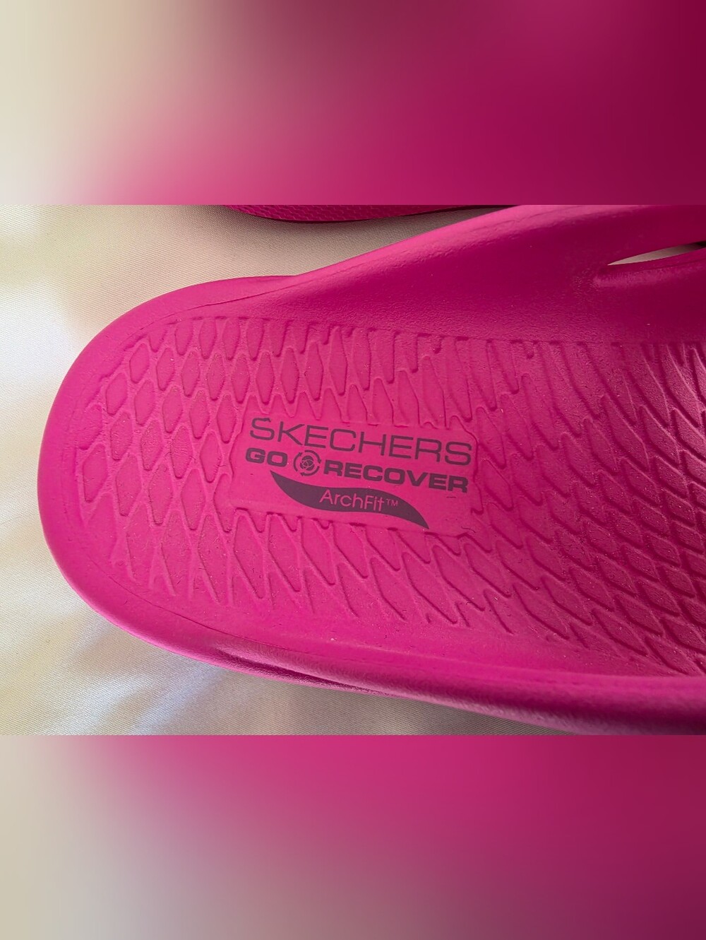 Skechers GO Recover Women's Pink Flip Flop Size 9 NWT - Picture 3 of 4